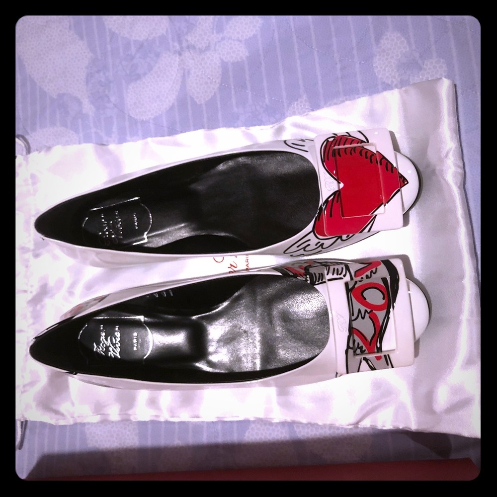 Roger Vivier - Valentine special collection